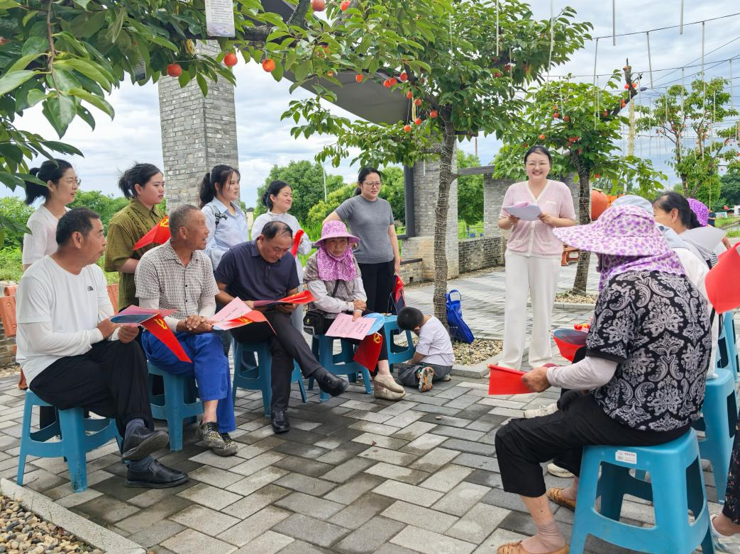 青峰岭村“方言译译看”：我院开展2026年暑期推普社会实践活动